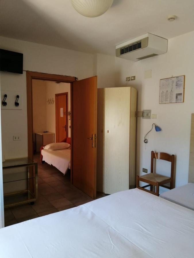 Hotel Paron Бибионе Экстерьер фото