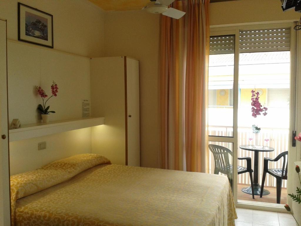 Hotel Paron Бибионе Номер фото