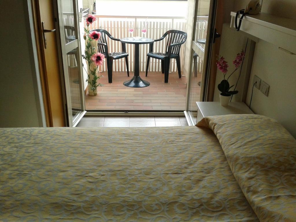 Hotel Paron Бибионе Номер фото